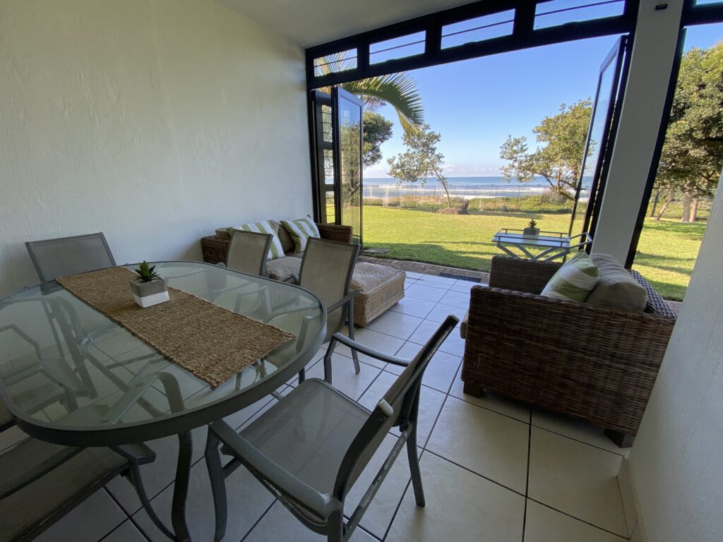 Nellelani 4, Self Catering, Holiday Accommodation, Beach Front, On the Beach