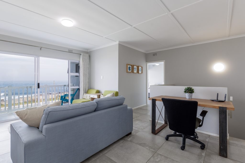 SeaMoon Beach House, Self-Catering Holiday Accommodation