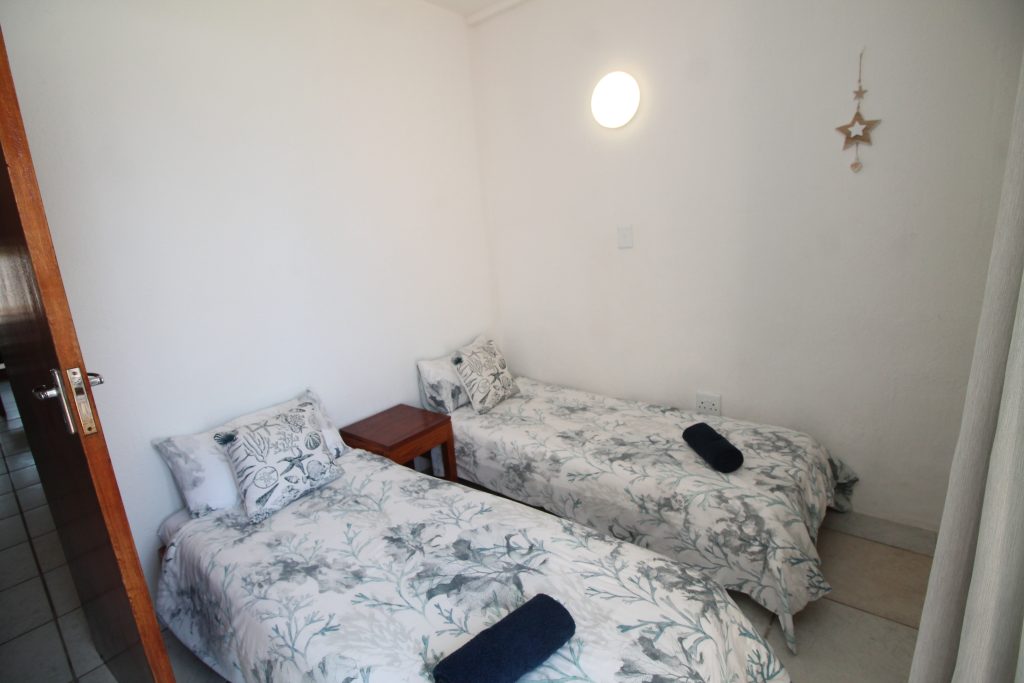 Uvongo Cabanas 3B, Self-Catering Holiday Accommodation