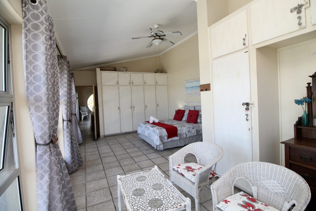 Strandloper 14, Self-Catering Holiday Accommodation, Uvongo