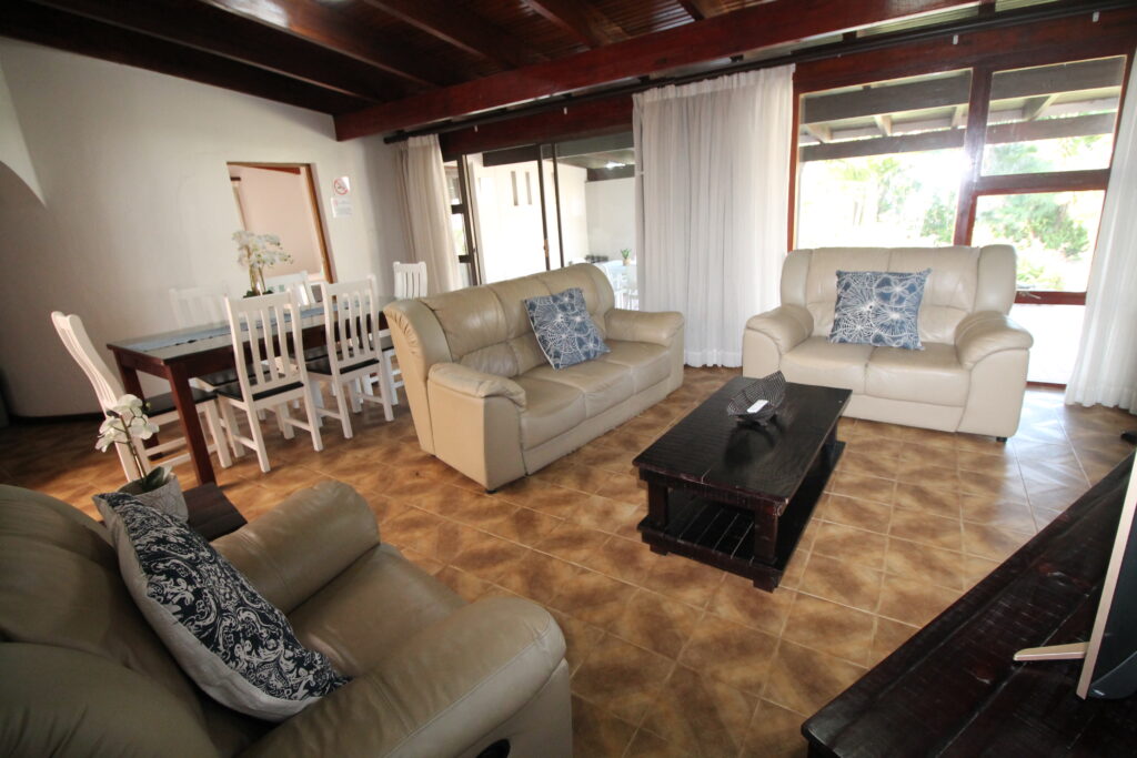 Summer Lodge Villa 5, Self Catering Holiday Accommodation, Uvongo