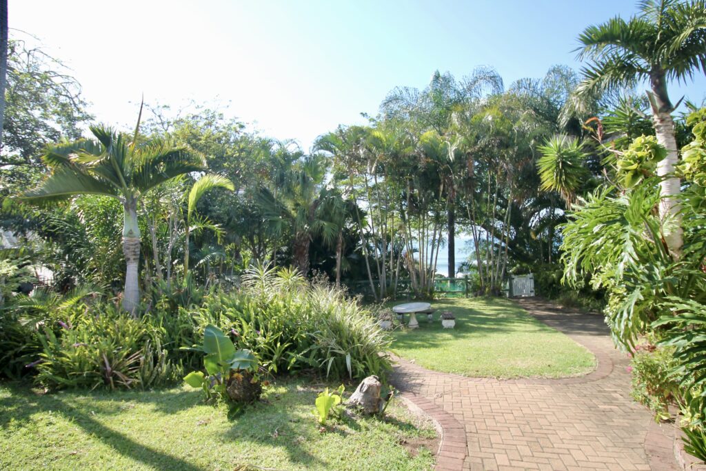 Summer Lodge Villa 4, Self Catering holiday Accommodation, Uvongo