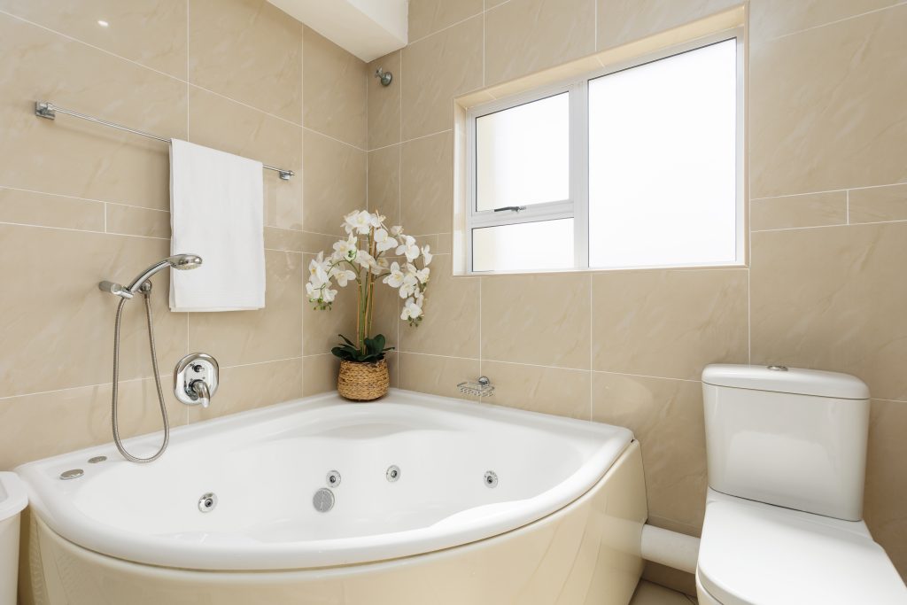 Lucien Sands 402, Self-Catering Holiday Accommodation