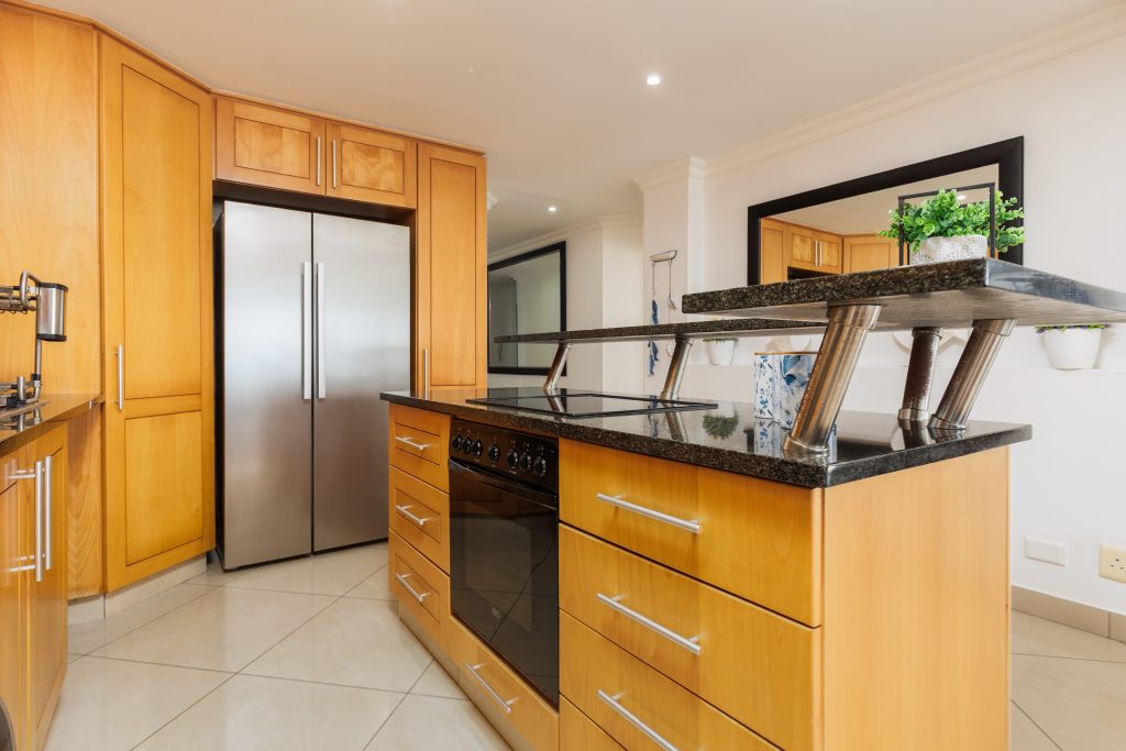 Lucien Sands 402, Self-Catering Holiday Accommodation