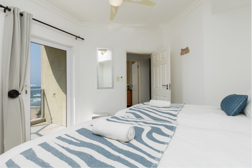 Lucien Sands 402, Self-Catering Holiday Accommodation