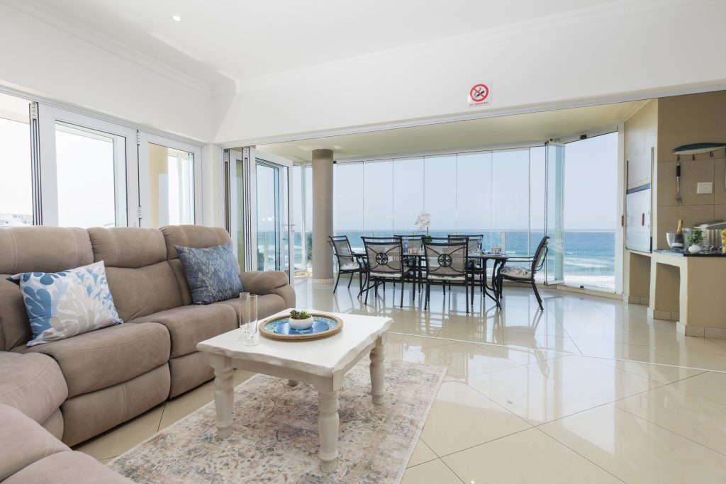 Lucien Sands 402, Self-Catering Holiday Accommodation