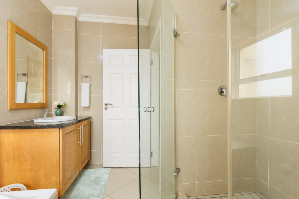 Lucien Sands 402, Self-Catering Holiday Accommodation