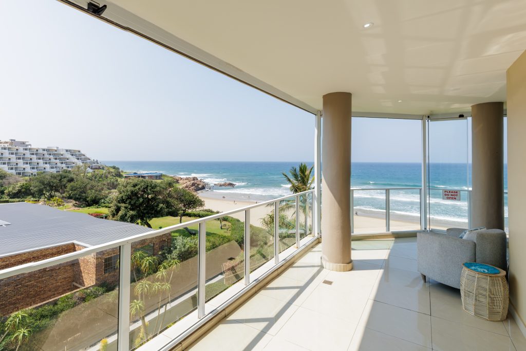 Lucien Sands 402, Self-Catering Holiday Accommodation