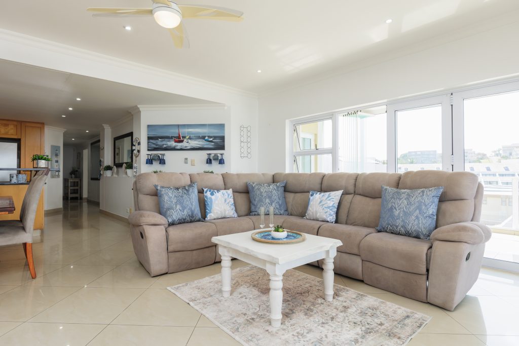 Lucien Sands 402, Self-Catering Holiday Accommodation