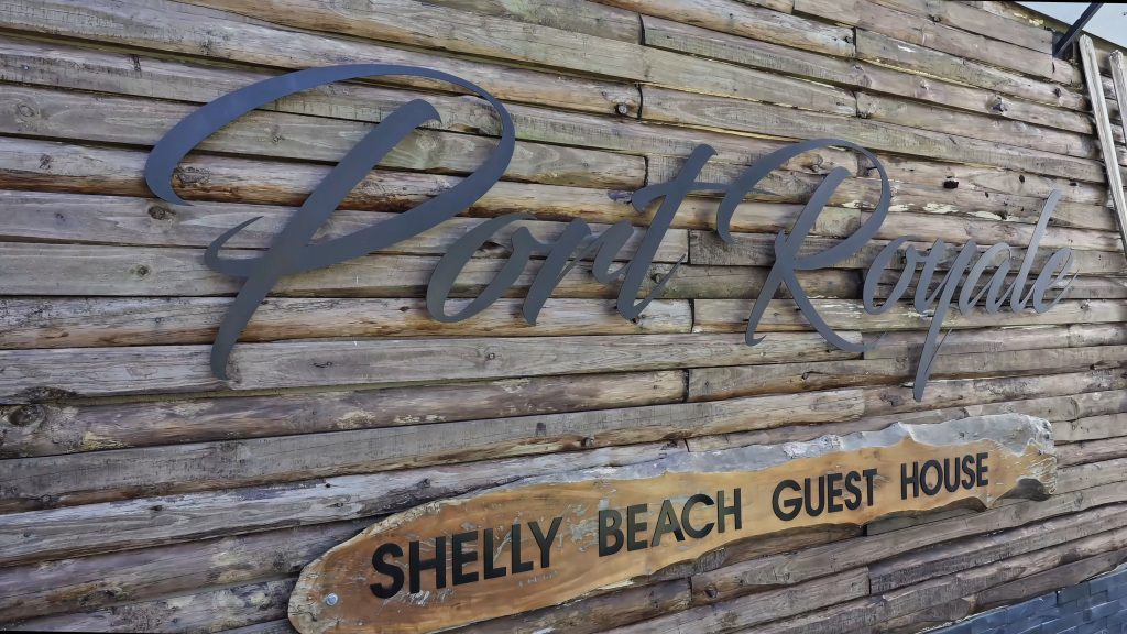 Port Royale Beach Cottage, Shelly Beach, Luxury