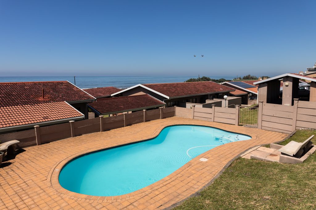 Natspat 18, Self-Catering Holiday Accommodation, Manaba Beach