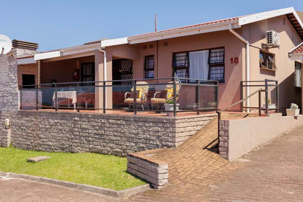 Natspat 18, Self-Catering Holiday Accommodation, Manaba Beach