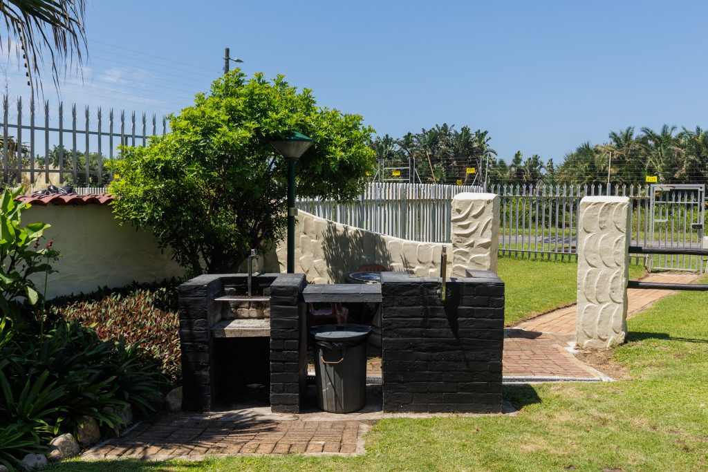 La Corsica 19, Self-Catering Holiday Accommodation, Uvongo