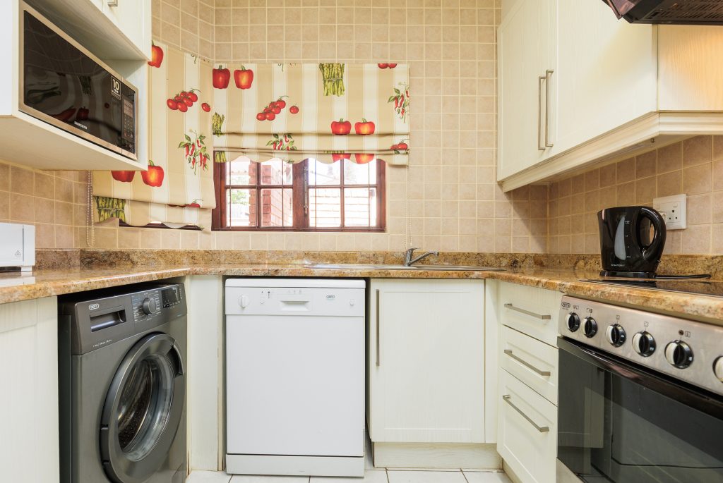 Shelly De La Mer 7, Self-Catering Holiday Accommodation