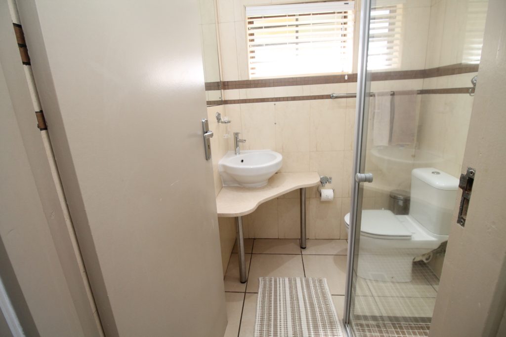 Sumelda 1, Self Catering Holiday Accommodation, South Coast