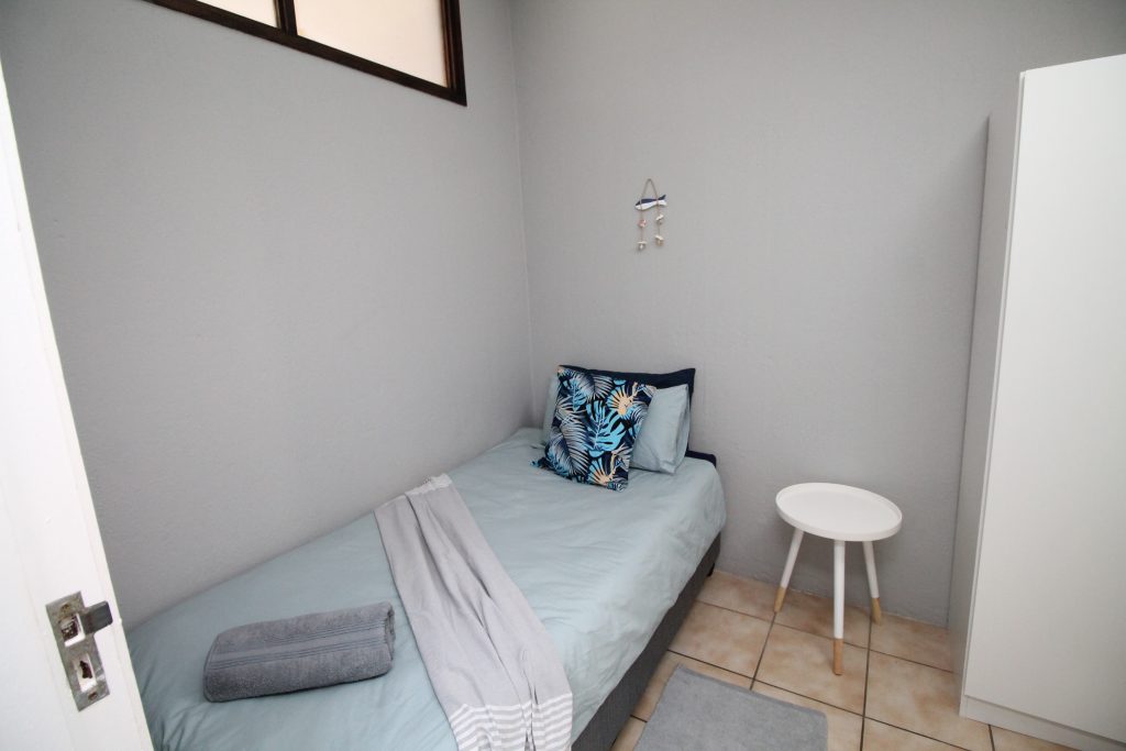 Uvongo Cabanas 6B, Self-Catering Holiday Accommodation, Uvongo