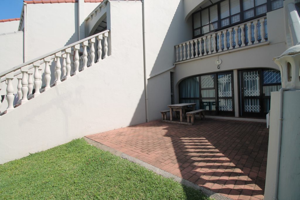 Uvongo Cabanas 6B, Self-Catering Holiday Accommodation, Uvongo