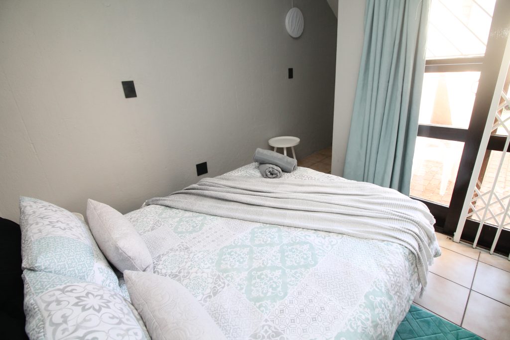 Uvongo Cabanas 6B, Self-Catering Holiday Accommodation, Uvongo