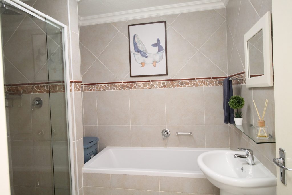 Laguna La Crete 7, Self-Catering Holiday Accommodation, Uvongo