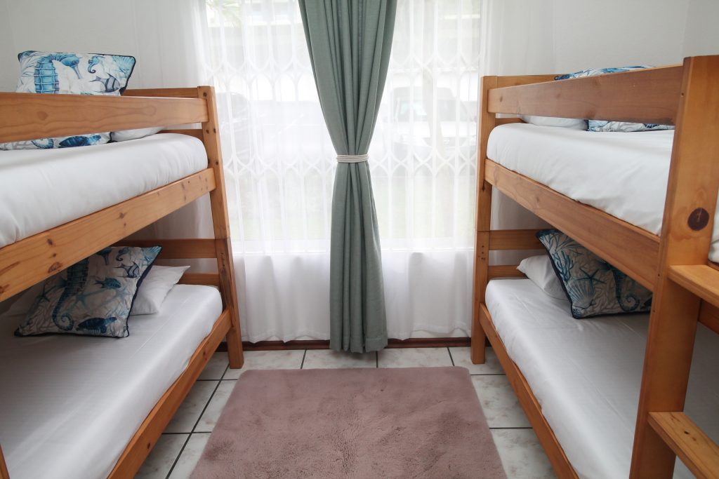 Laguna La Crete 7, Self-Catering Holiday Accommodation, Uvongo