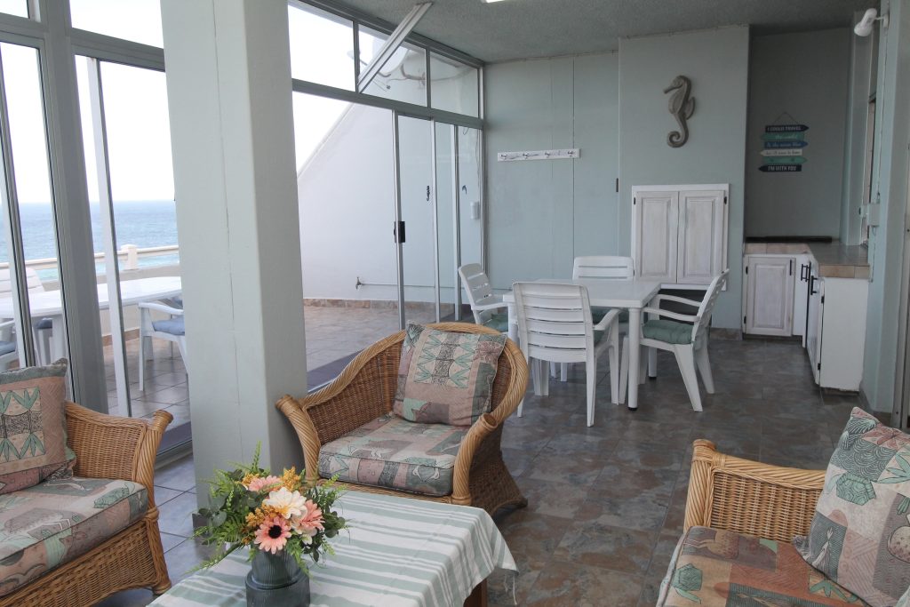 Playa Del Mar 15, Self-Catering Holiday Accommodation, Manaba Beach