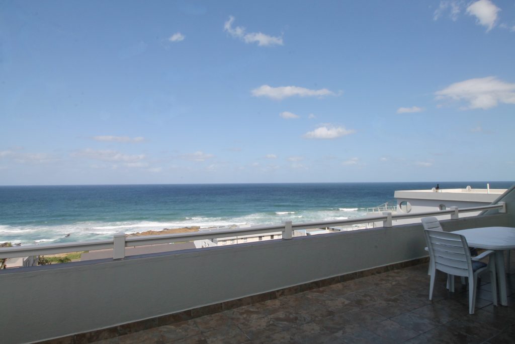 Playa Del Mar 15, Self-Catering Holiday Accommodation, Manaba Beach