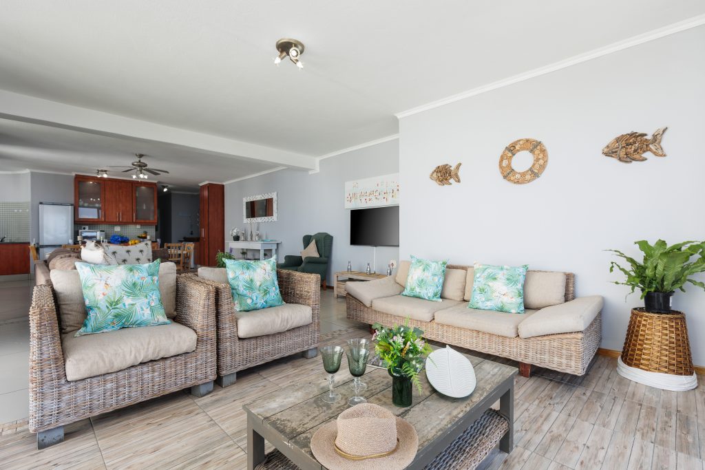 Arabella 8, Self-Catering Holiday Accommodation