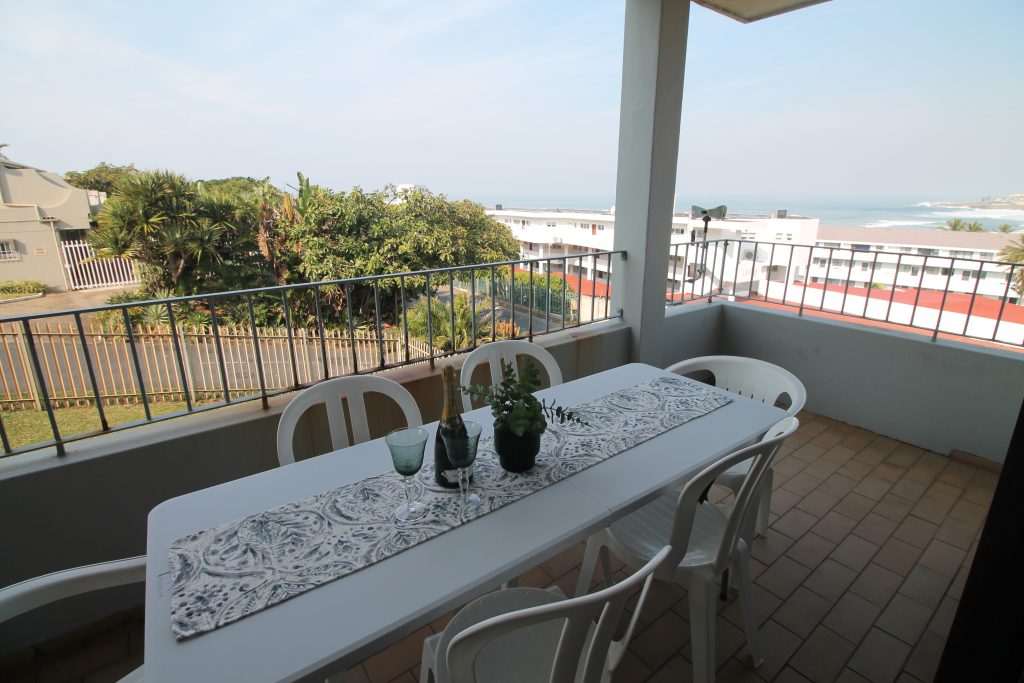 Esmezee 4, Self-Catering Holiday Accommodation