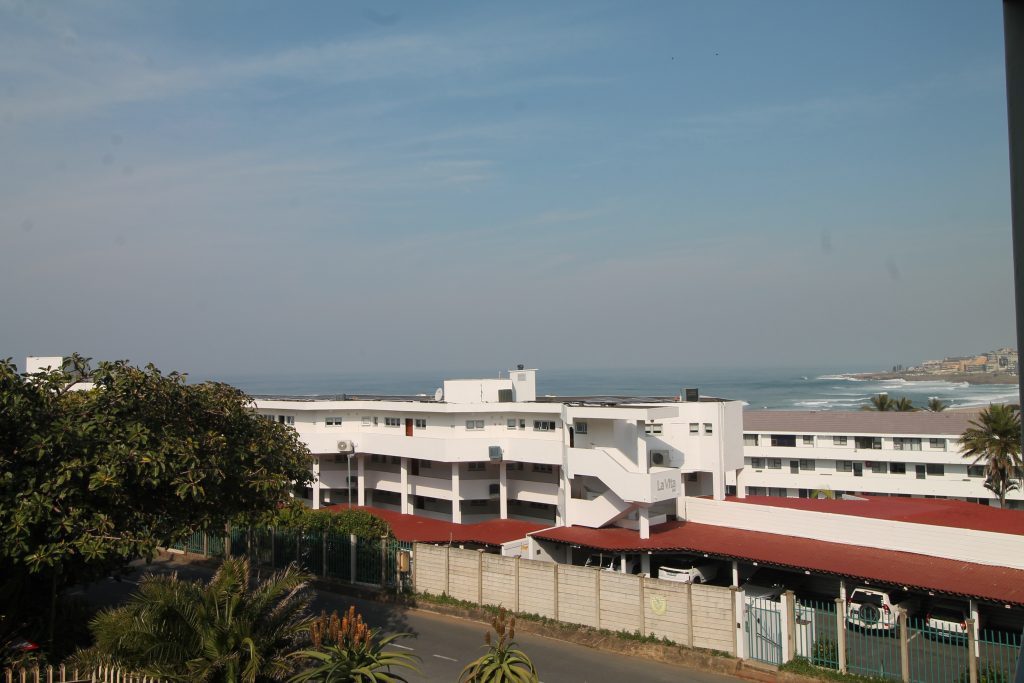 Esmezee 4, Self-Catering Holiday Accommodation