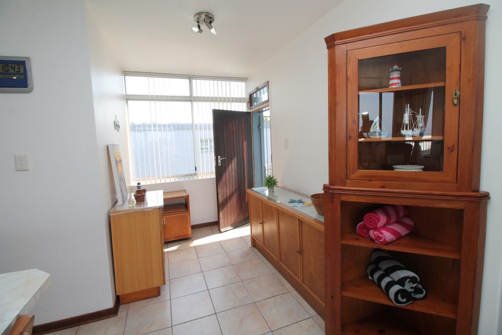 Esmezee 4, Self-Catering Holiday Accommodation
