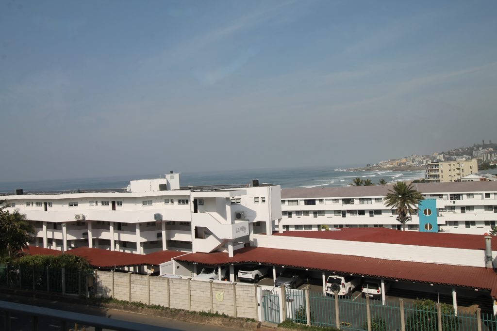 Esmezee 4, Self-Catering Holiday Accommodation