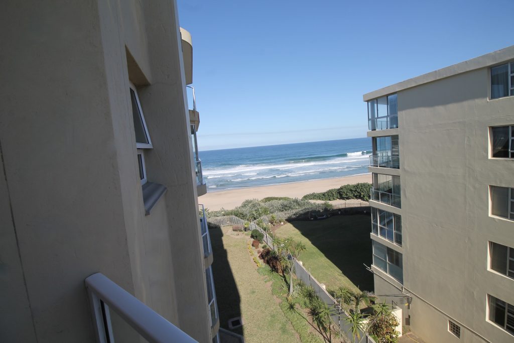 Lucien Sands 501, Self-Catering Holiday Accommodation