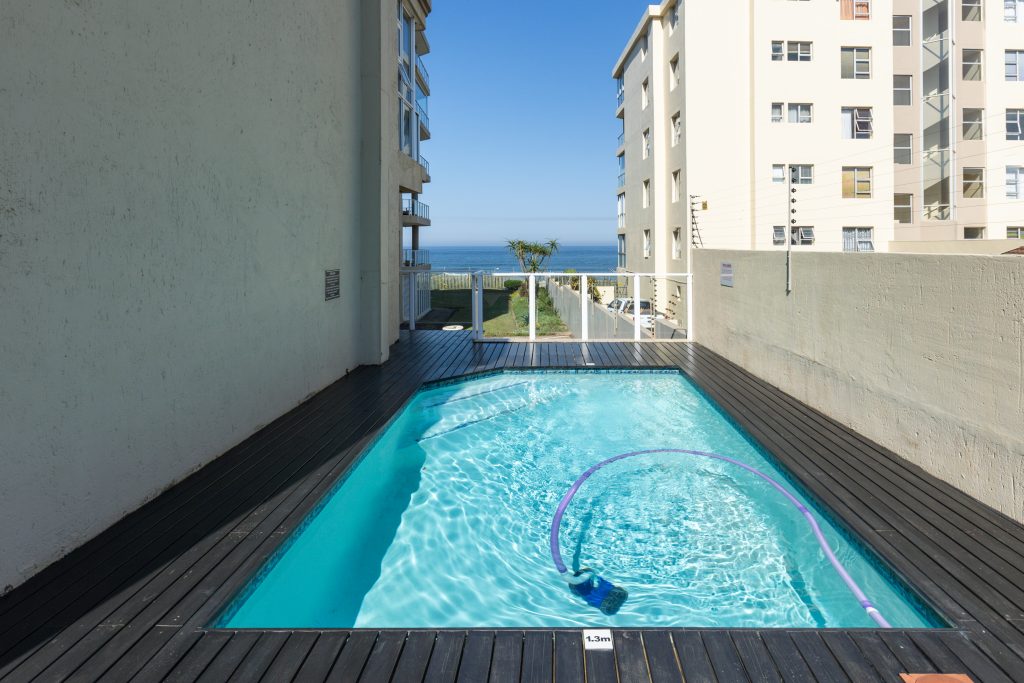 Lucien Sands 501, Self-Catering Holiday Accommodation