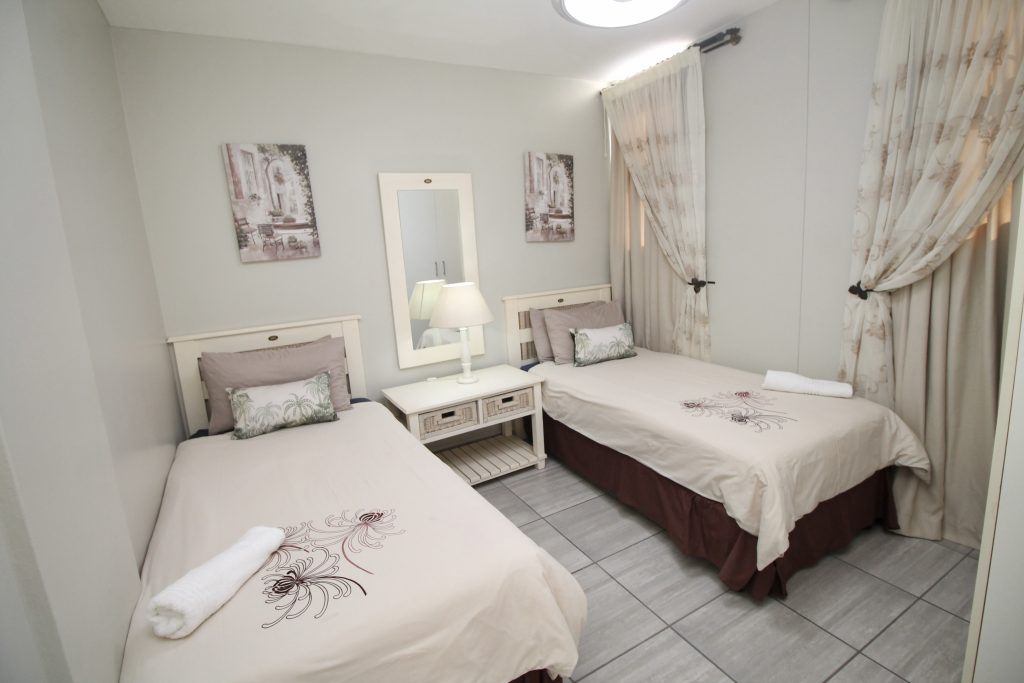 St Tropez 401, Self-Catering Holiday Accommodation