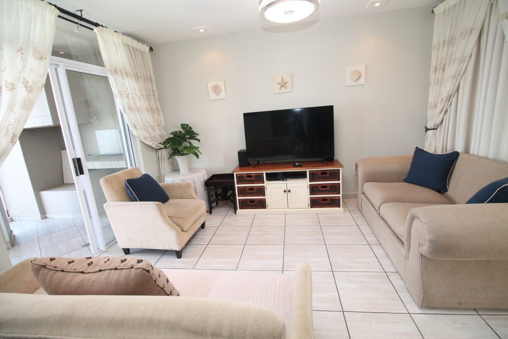 St Tropez 401, Self-Catering Holiday Accommodation