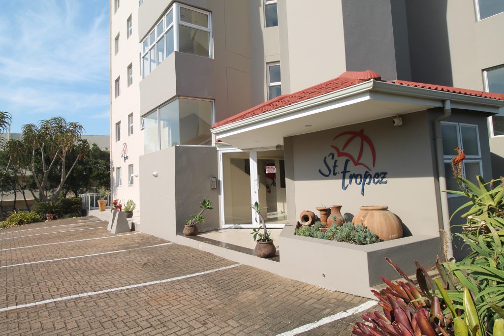 St Tropez 401, Self-Catering Holiday Accommodation