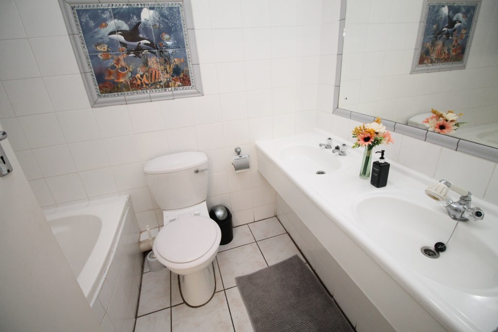 Sumelda 8, Self-Catering Holiday Accommodation